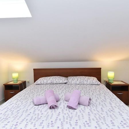 Apartments Luni II Baška Εξωτερικό φωτογραφία